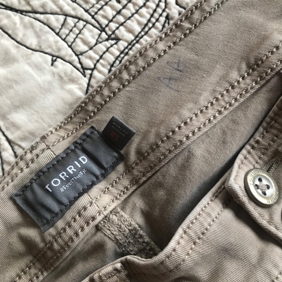Torrid Pants Aviator Twill Cropped 18 chino Khaki stretch skinny neutral - Picture 5 of 9